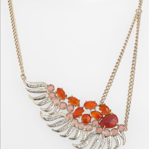 ISO Kendra Scott Fawns - Picture 2 of 2